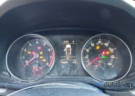 2017 Volkswagen Passat 1.8T R-Line z USA, uszkodzony, nr VIN 1VWDT7A38HC019350